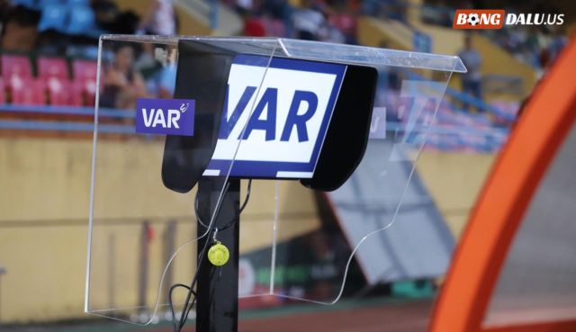Tìm hiểu VAR trong bóng đá là gì? Tìm hiểu VAR trong bóng đá là gì?
