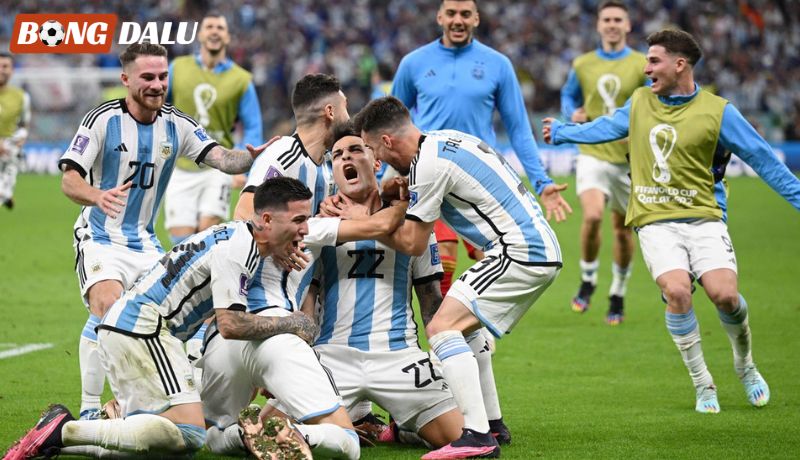 Những điểm yếu của ĐT Argentina sau giai đoạn Messi